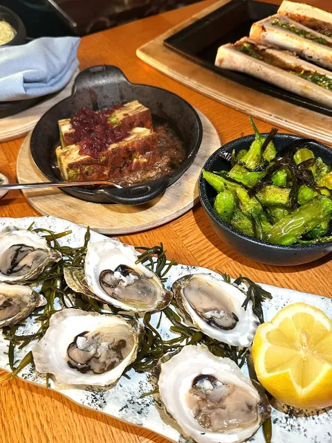 Experiencing the Most Beautiful Manhattan Sunset at a Steakhouse