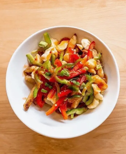 Montreal's Ultimate Poutine Guide | Where Locals Queue Up