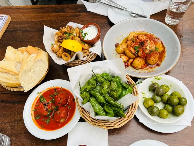 Tapas Lovers, Gather 'Round!