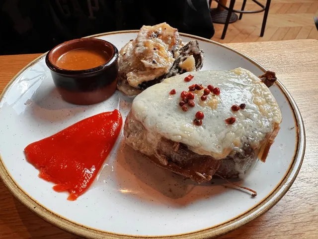 🇫🇷 Caen Food Guide: Must-Try & Skip List