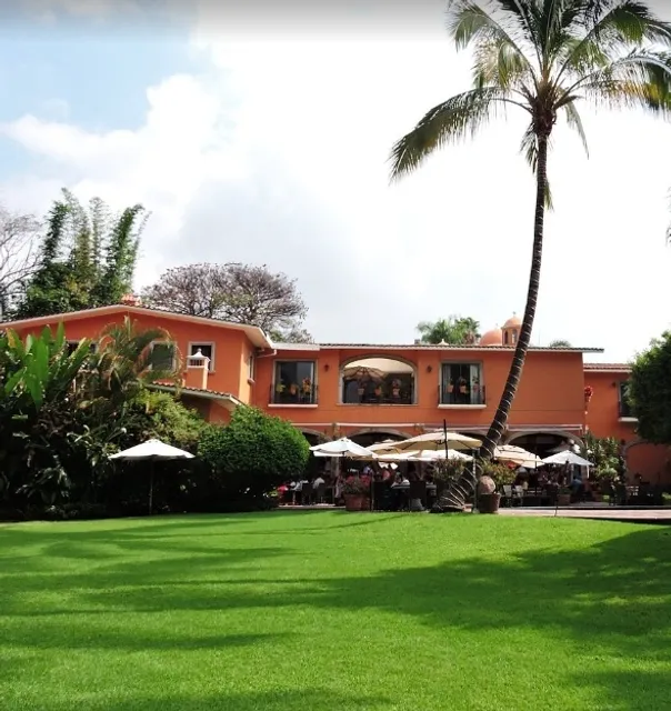 Gusto Cuernavaca: The Perfect Garden Brunch Experience