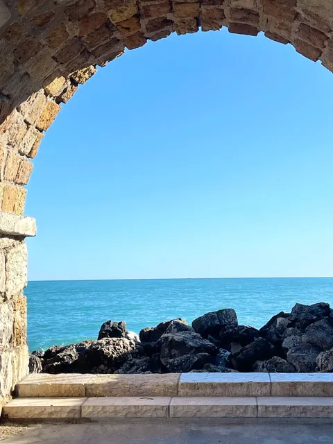 🇫🇷 Antibes: Monet’s Mediterranean Dream 🌊🎨