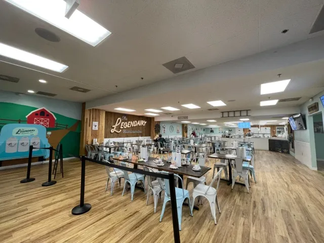 Delicious, Fun & a Can’t-Miss Spot! 🍦