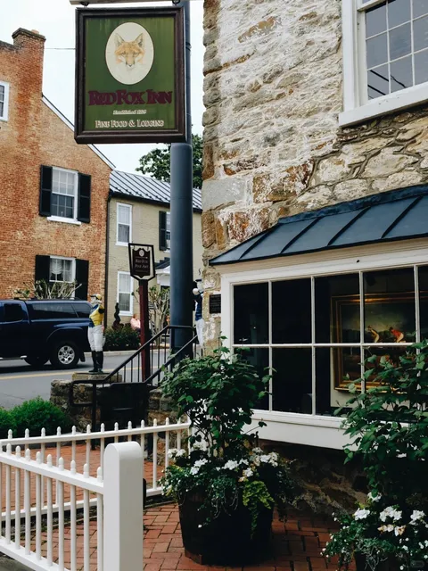 [Fun] Around DC – Visiting an 18th-Century American Inn 🏡  