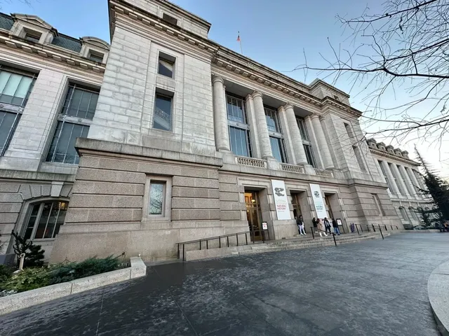 Unveiling the Mystery of the Smithsonian Museum (1)🌟