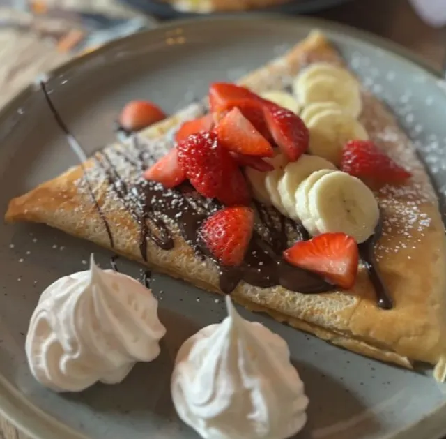 ☀️ Margaux | A Sun-Drenched Brunch Sanctuary