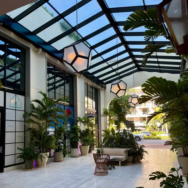 ✨ Miami Beach 【Affordable】 Marriott Resort Party Hotel ✨