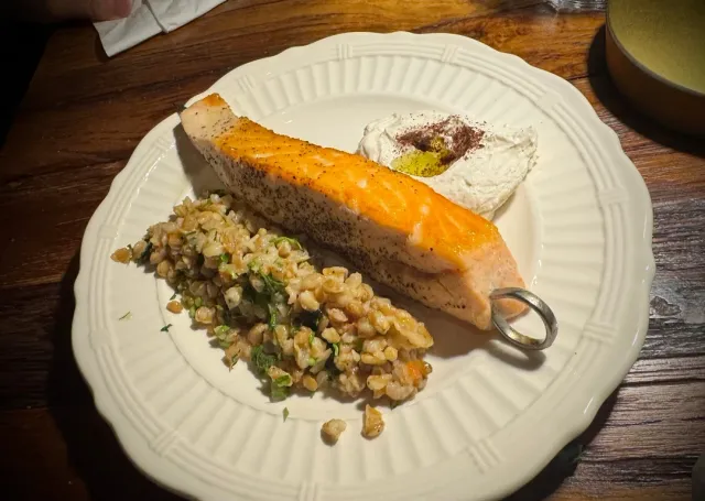 🍸 Friendly Service & Great Vibes! ✨👩‍🍳