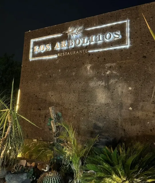 Los Arbolitos Jurquilla: A Culinary Symphony in Querétaro
