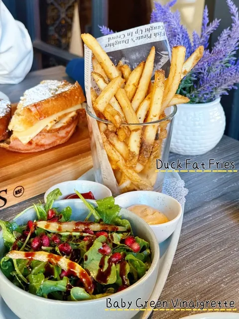  Sedona | ✨ Rene – A Tourist Trap Masquerading as “Fine French Dining”