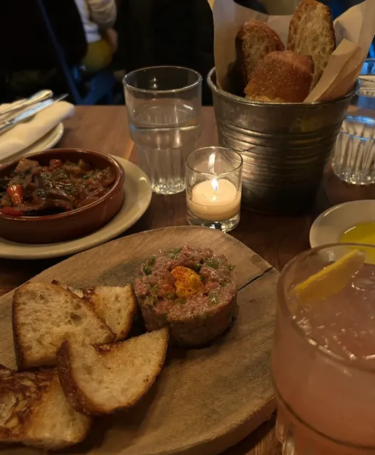 Boston Spanish Restaurant | A great place to date!