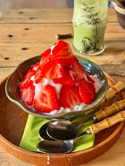 🇬🇧 Mori Cafe: London's Hidden Japanese Gem! 🍵✨