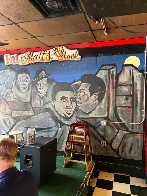 A Solid BBQ Spot! 🍖🔥