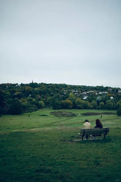 Discovering Hampstead Heath: London’s Untamed Wilderness 🌿🌳