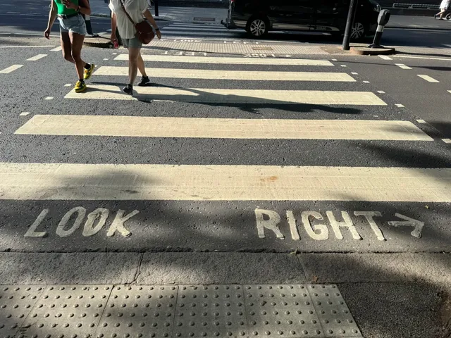 🇬🇧 Hyde Park: London’s Ultimate Urban Oasis! 🌳✨