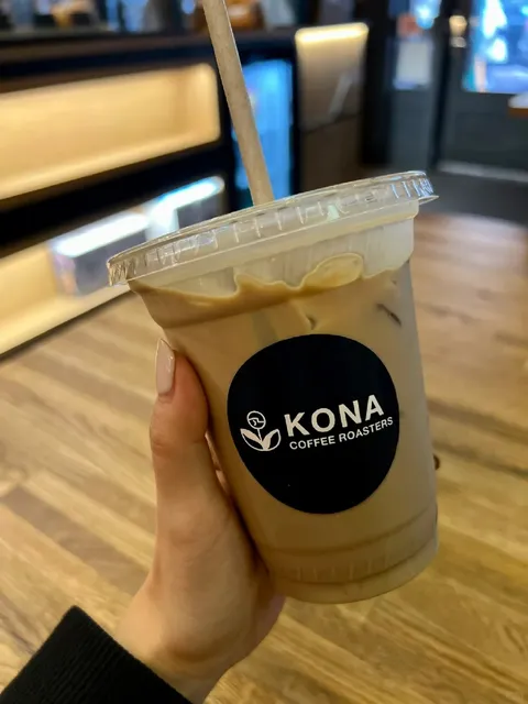 New York East Village   NYU Nearby Coffee Shop | Hawaiian Coconut Latte