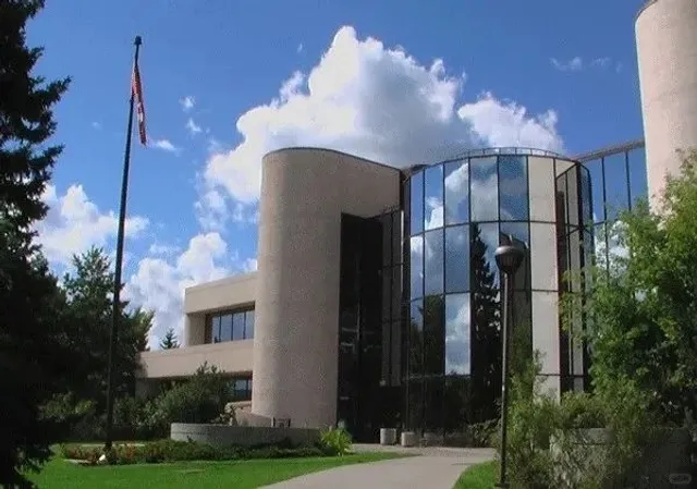 🏫✨ University of Calgary: Where Innovation Meets Adventure! ✨🏫