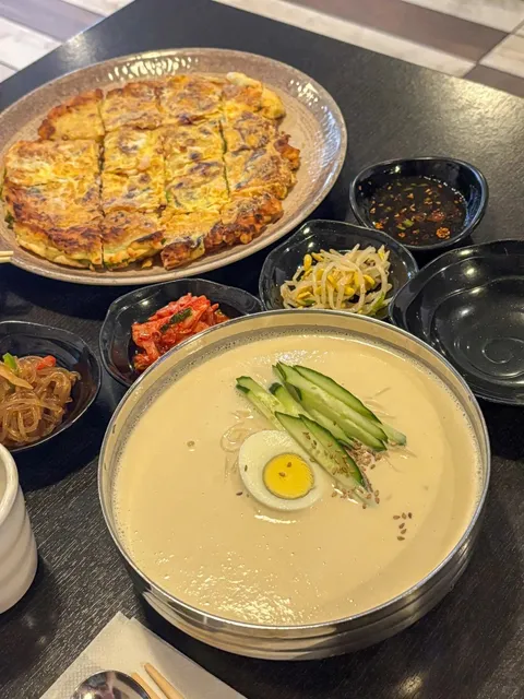 🇨🇦 This DT Toronto Korean Spot Just Became My Family's Go-To