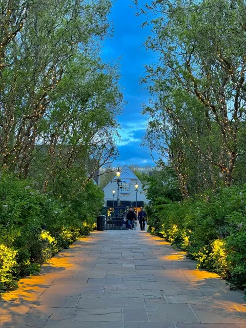 UK Day 4 | I Went to Oxford So You Don’t Have to Guess—It’s Worth It!