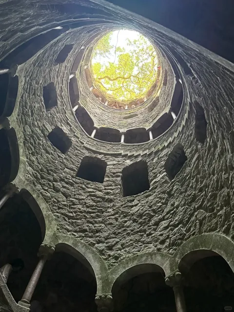 🇵🇹 The "Nine-Level Demon Tower" of Sintra: Quinta da Regaleira 🏰