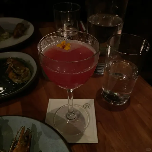 LA🍸 Finally made it to the popular Italian restaurant on Abbot Kinney