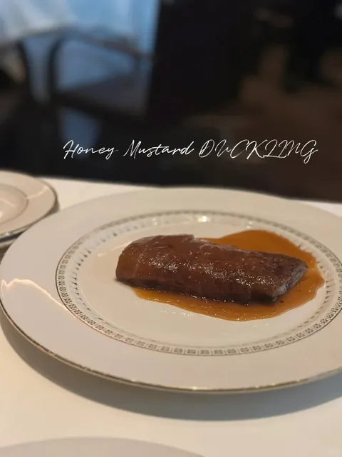  NYC｜The Grill: A Steakhouse Where the Duck Steals the Show!