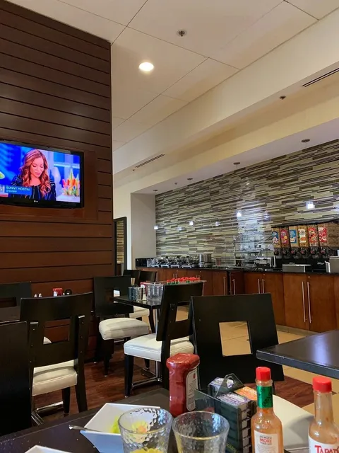 San Jose! A Budget-Friendly Hotel with Kitchen—Super Worth It! 