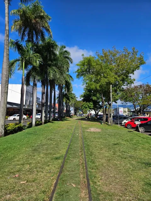 🍜 Fiji Food & Fuel: Budget Bites & Practical Tips! 🇫🇯