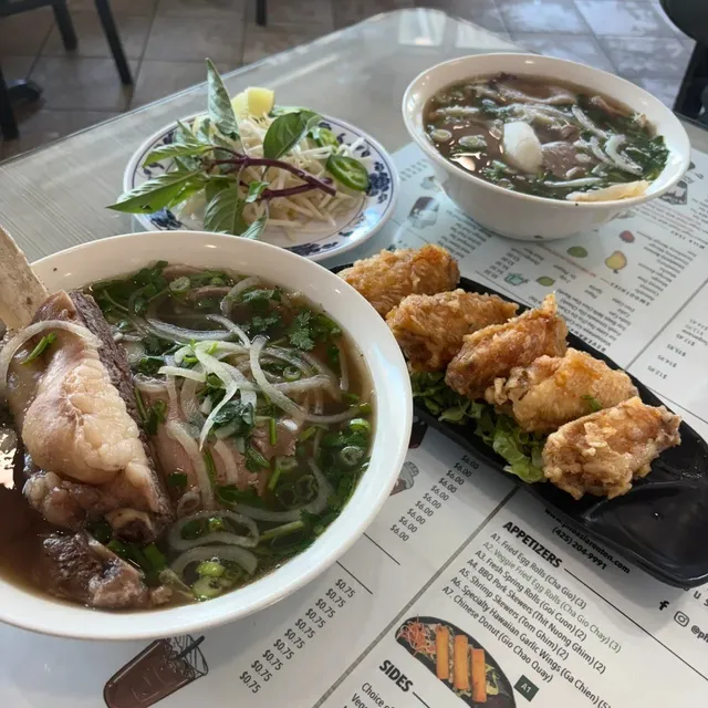 What to Eat in Boston ｜Pho Pasteur 🍜