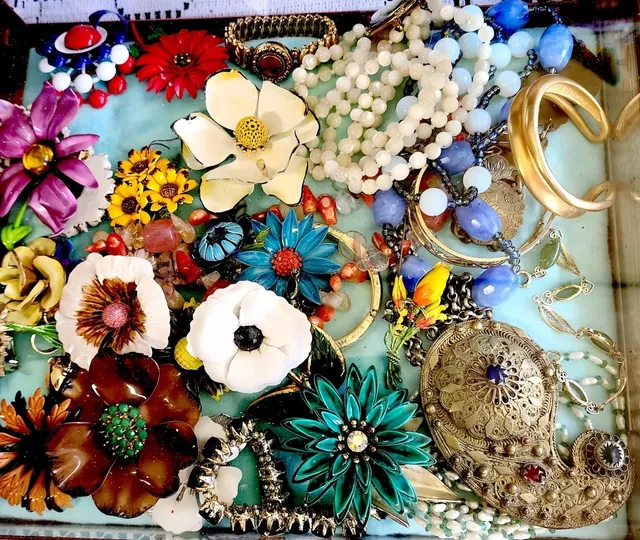 🇬🇧 Portsmouth's Hidden Treasures: A Quirky Antique Hunter's Paradise