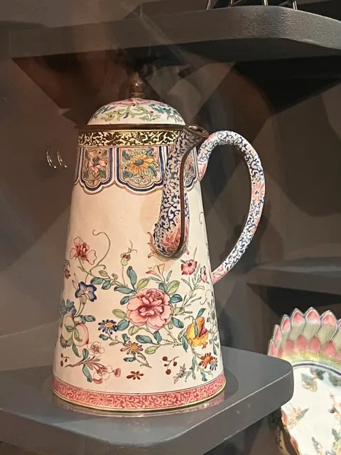How Chinese Porcelain Blew European Minds! 😮✨