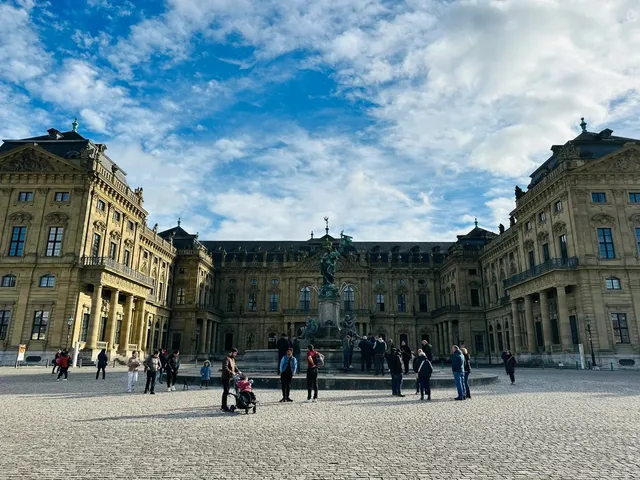 Würzburg: The Baroque Jewel Near Frankfurt (With Pro Tips!) 🇩🇪✨