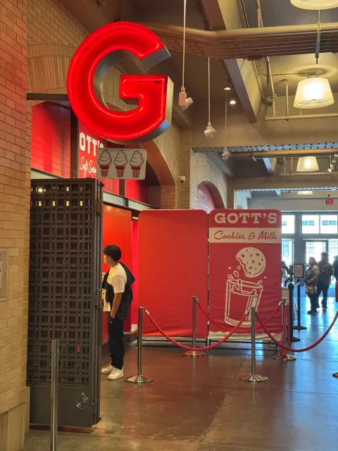 🍦 A Scoop of Pure Happiness at the Ferry Building! 🌟⭐⭐⭐⭐⭐
