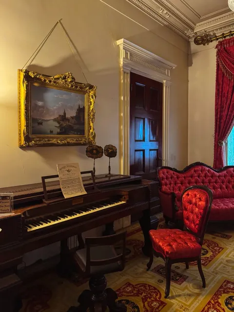 True Old Money Charm: Manhattan's 200-Year-Old Mansion Museum