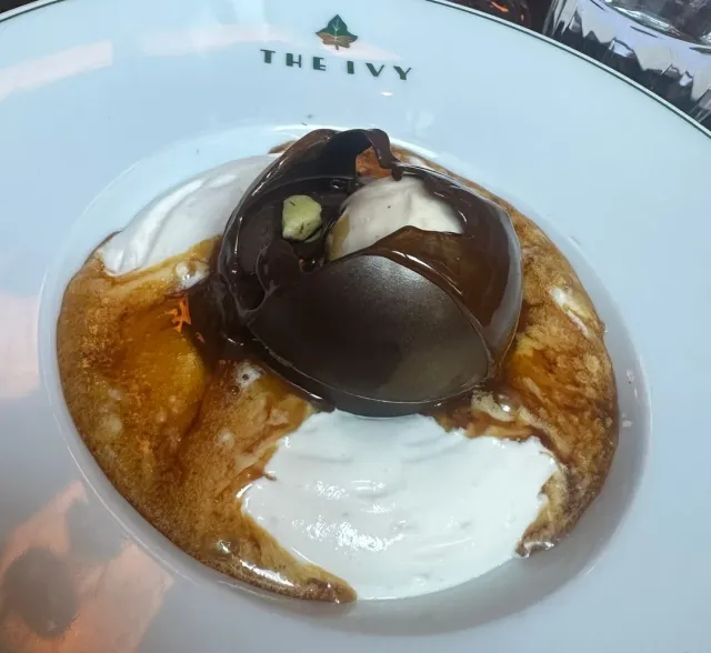 A Delicious Treat in the Heart of Covent Garden! 🌸🍽️