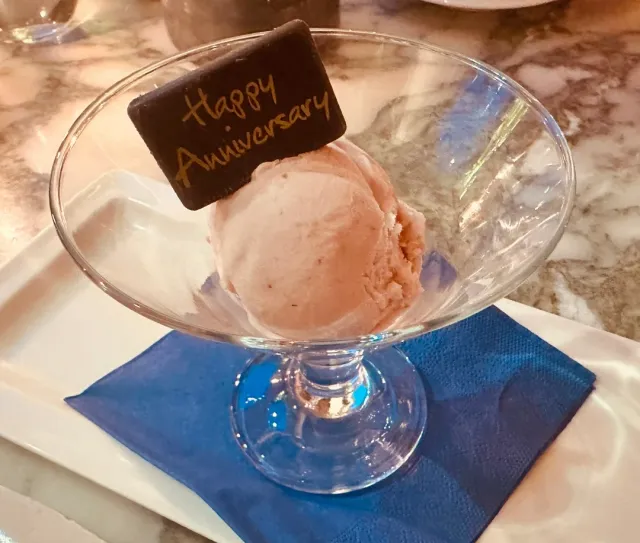 Unique Flavors in a Truly Unique Setting! 🏦🌶️✨