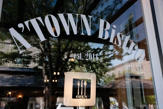 ​​A'Twon Bistro | An Unexpected Brunch Gem in Anacortes 🥗🍤🥓​​