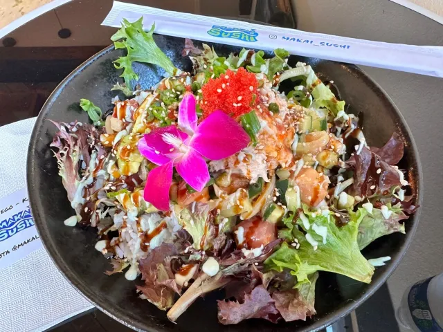 🍱 The Best Poke Bowl I’ve Ever Had! 🌊