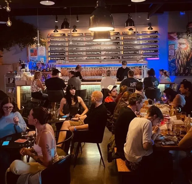 🍺 Halifax’s IPA Paradise – Village Taphouse of West Bedford Review!  