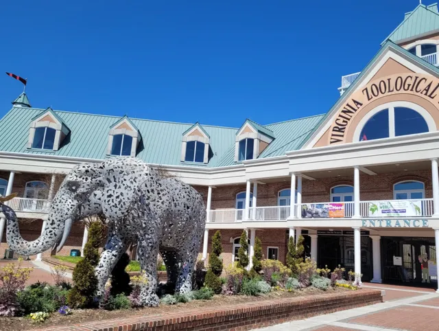 Virginia Zoo | 🦒