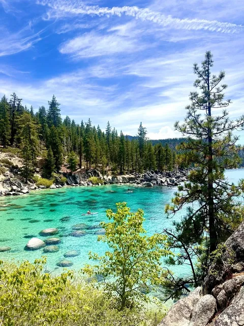 Lake Tahoe 🏝️ Snowy Mountains & Jelly Lake – Love at First Sight! 🍸