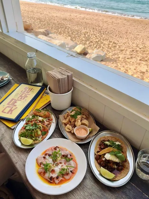 🇦🇺 Alert! Found a Restaurant Where the View Steals the Show 🌊📸​​