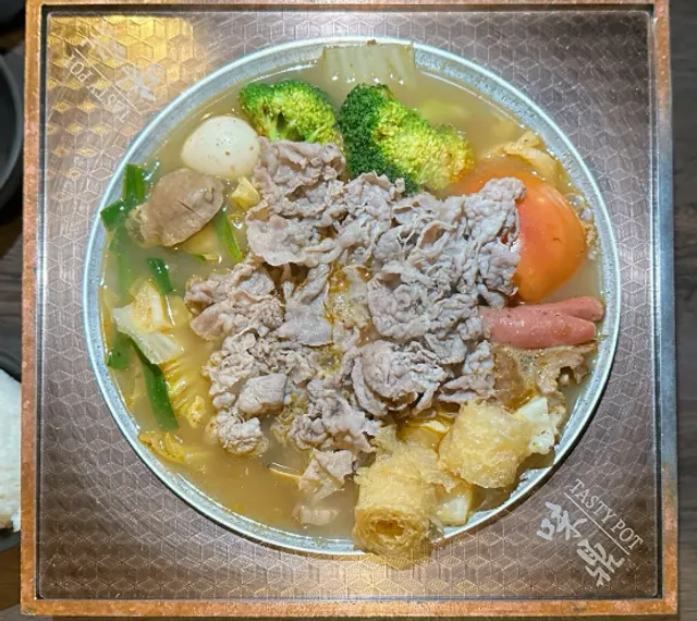 Boston | The cost-effective Tasty Pot, a small desktop hot pot