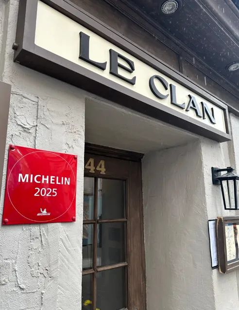 Quebec City Food Review | Michelin-Recommended French Bistro "Le Clan"