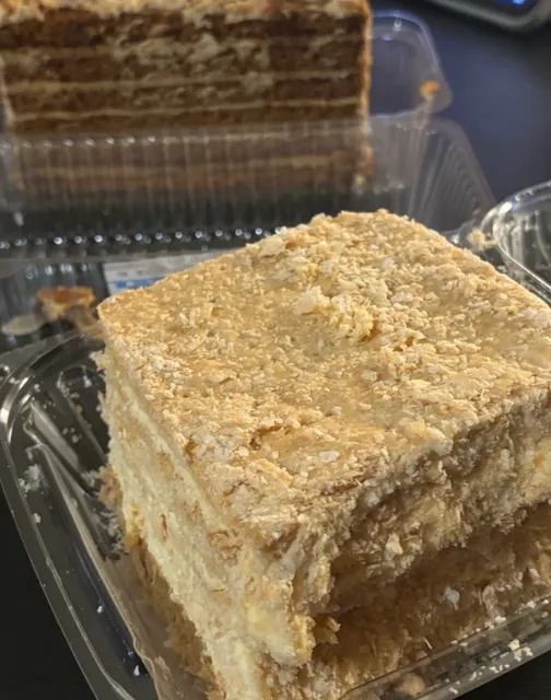 Boston's best home-made Napoleon! Cheap big bowl! 🍰