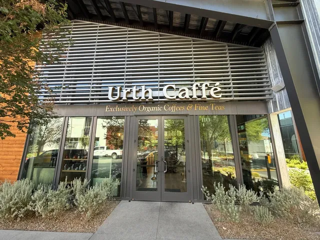 Urth Caffe – The Best Breakfast Spot in Las Vegas! 🍳☕️✨
