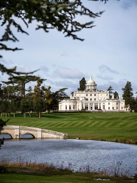 ​​🇬🇧 Stoke Park: The Ultimate English Countryside Escape! 🏰✨​​
