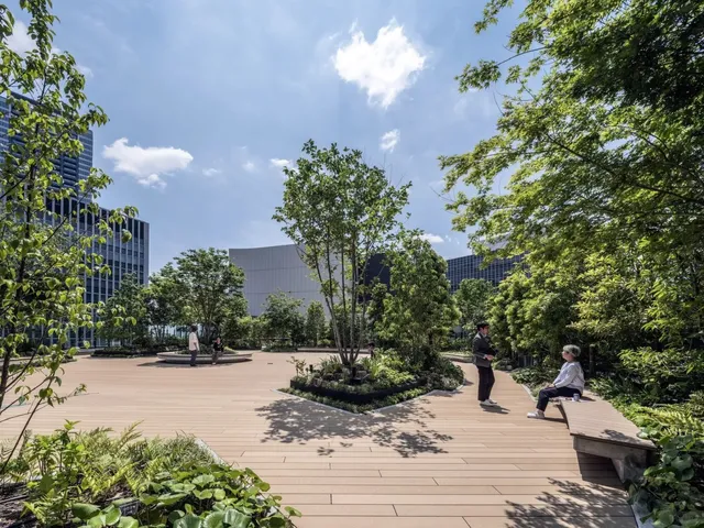 🌺 Umeda Twin Towers in Osaka 🌸