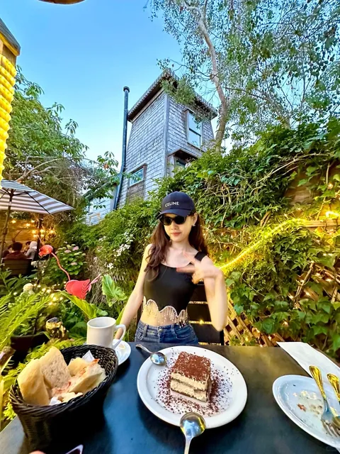 Luna Trattoria :The restruant in Bay Area   Google 4.6⭐ I'll  give 4.9⭐.