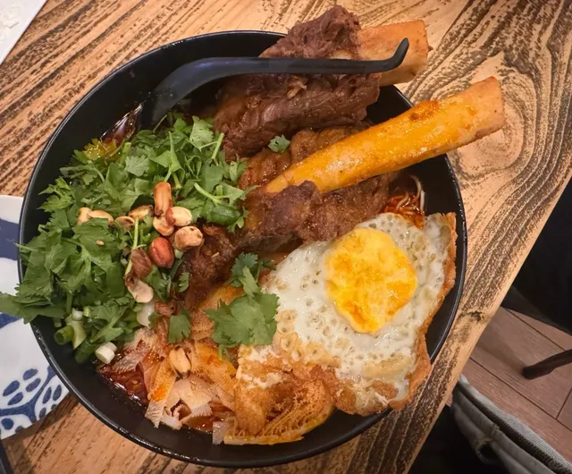 Julie’s Noodle House: Bay Area’s Cozy Gem 🌴🍜 with Heartfelt Touches!